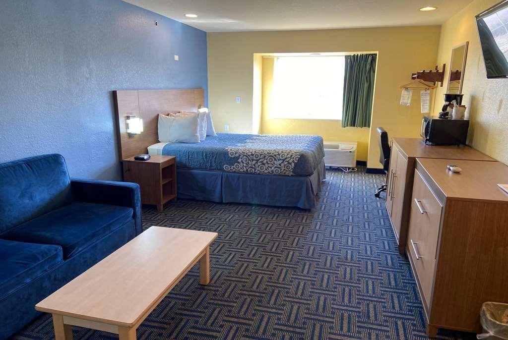 Days Inn Pryor Creek Room photo